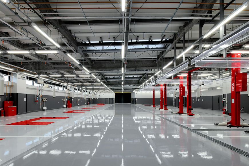 Giải pháp IT cho doanh nghiệp ô tô năng lượng mới